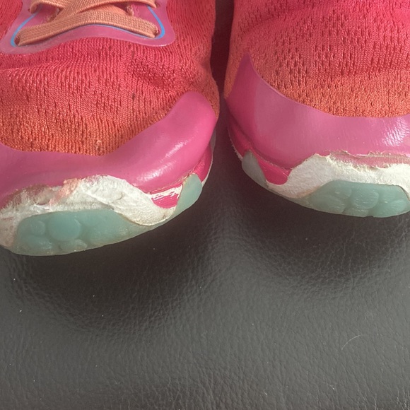 Stride Rite Leepz 2.0 girls’ running shoes in good used condition. - Picture 6 of 6